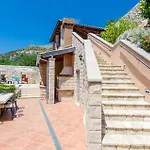 Awesome Home In Trsteno With Sauna *