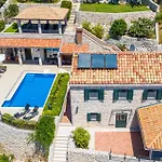 Beautiful In With Wifi Holiday home Trsteno