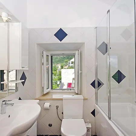 Beautiful In With Wifi * تريستينو