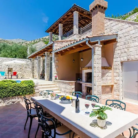 بيت للعطل Beautiful In With Wifi تريستينو