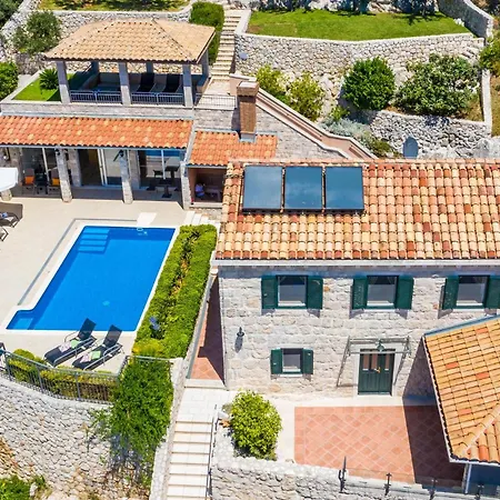 Beautiful In With Wifi Holiday home Trsteno