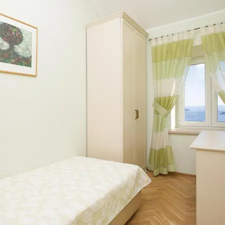 Beautiful In With Wifi * تريستينو